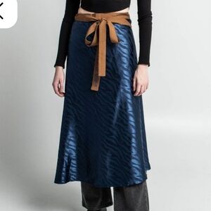 Heroes and Villains Star Wars Ahsoka Reversible Wrap Skirt - Size 3X/XXL